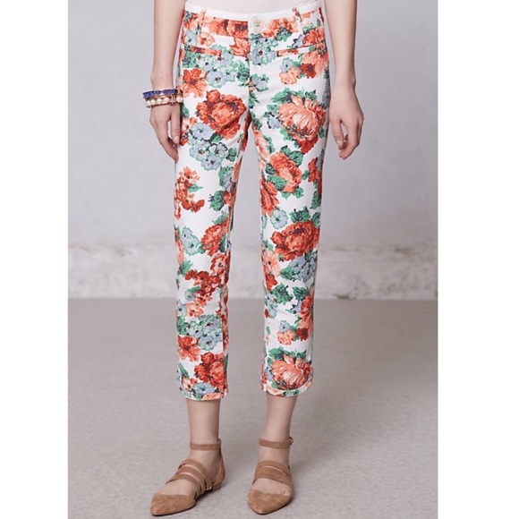 Anthropologie Pants - Cropped floral pants.